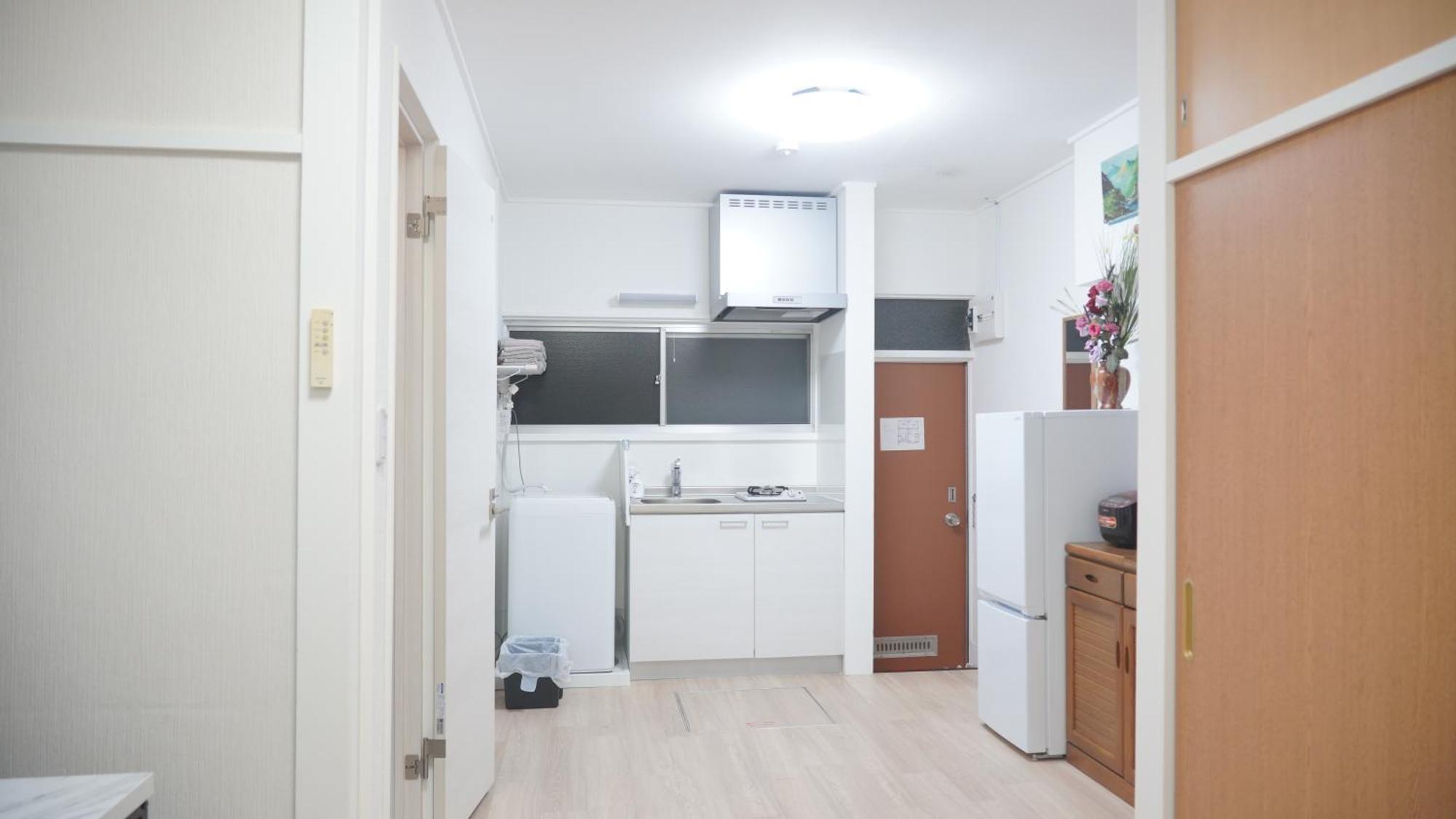 Uhome Tsubame Apartment Tokyo Exterior photo